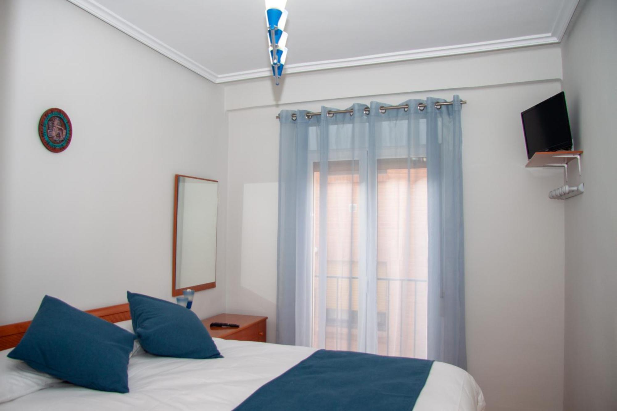 Arco Del Cuerno Apartment Soria